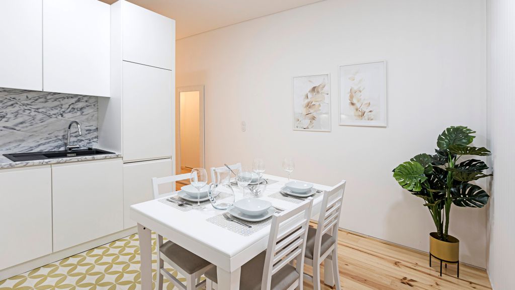 Lóios 1BR Flat Downtown by LovelyStay