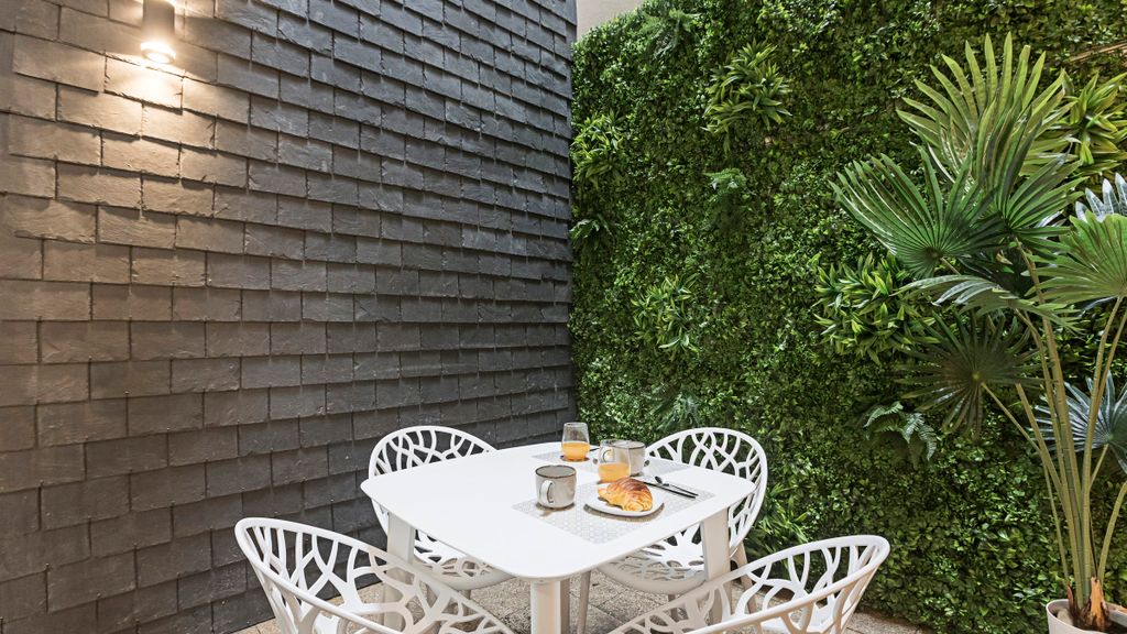 Lóios 1BR Flat Downtown by LovelyStay