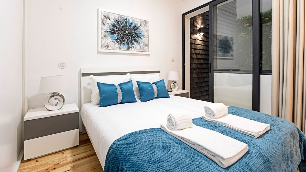Lóios 1BR Flat Downtown by LovelyStay