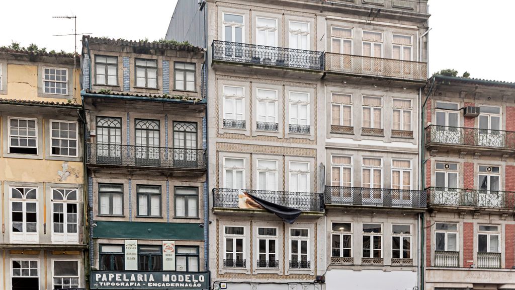 Lóios 1BR Flat Downtown by LovelyStay
