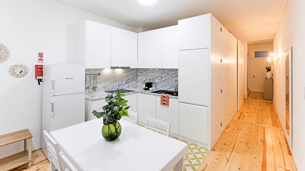 Lóios 1BR Flat Downtown by LovelyStay
