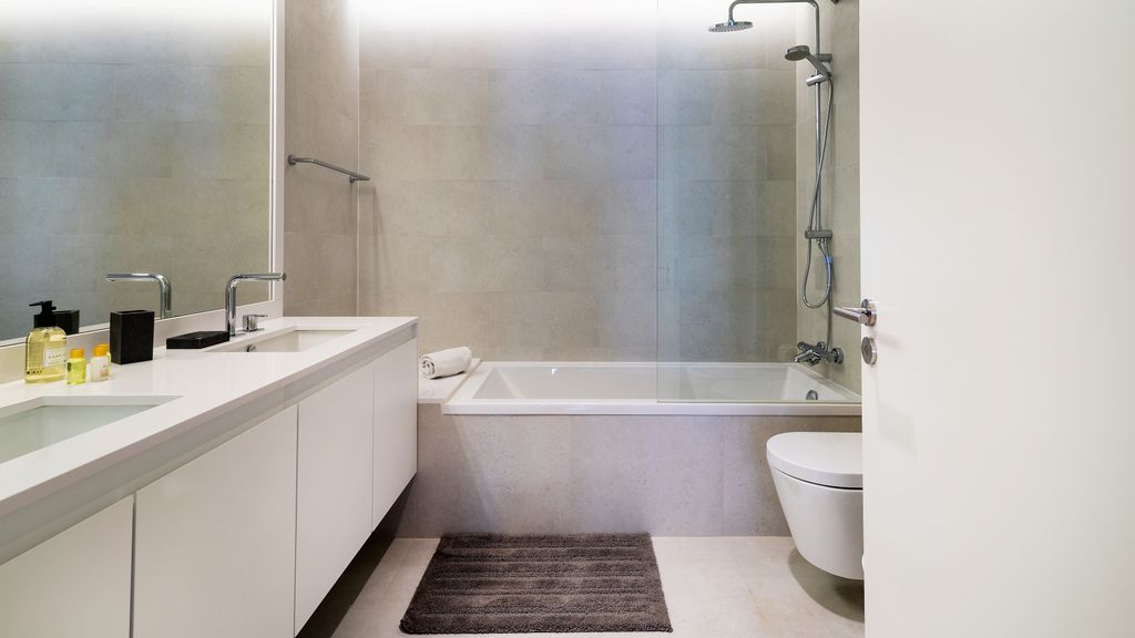 Stunning 2BDR Apartment in Chiado by LovelyStay