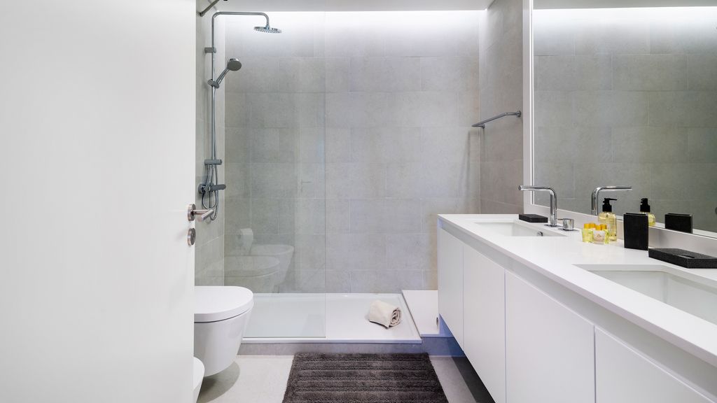 Stunning 2BDR Apartment in Chiado by LovelyStay