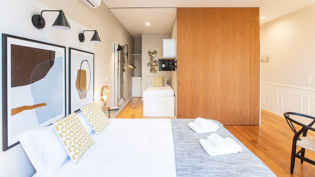 Cute & Bright Flat w/ AC by LovelyStay