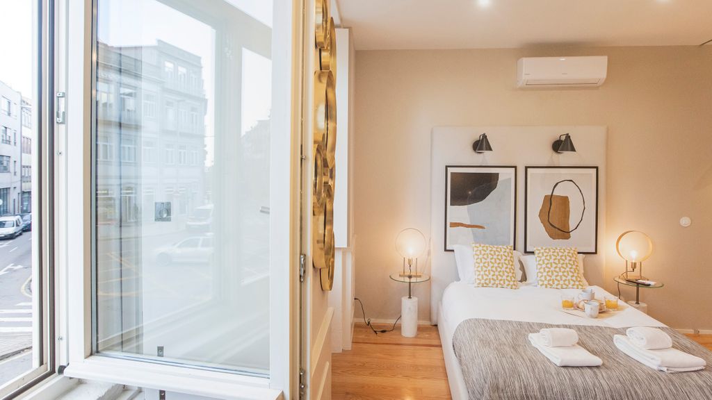 Cute & Bright Flat w/ AC by LovelyStay