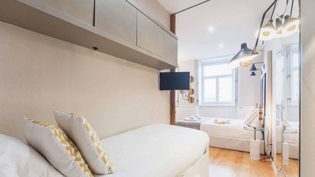 Cute & Bright Flat w/ AC by LovelyStay