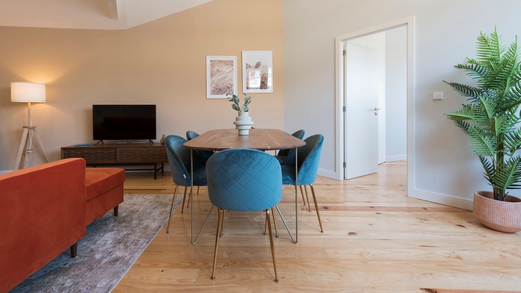 Central Superb Flat w/ AC & Balcony by LovelyStay