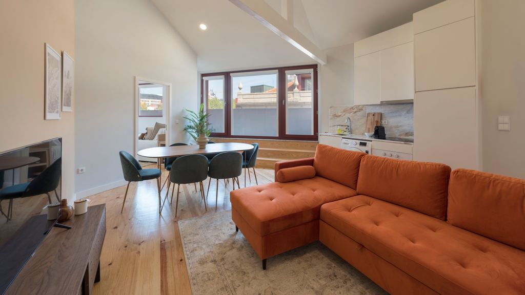 Central Superb Flat w/ AC & Balcony by LovelyStay