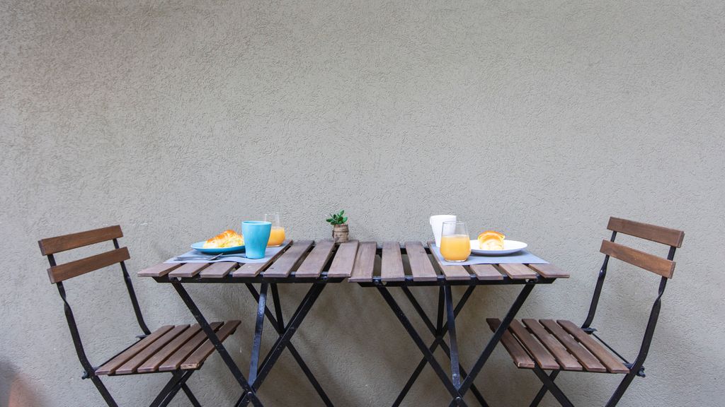 Downtown Studio w/ AC & Patio by LovelyStay