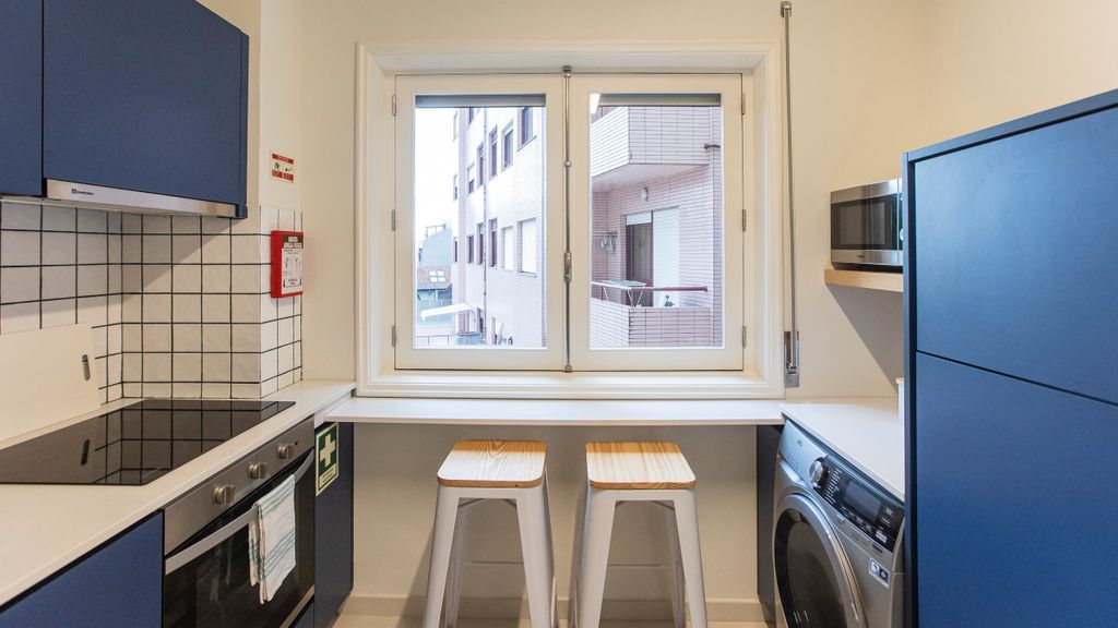 Tasteful 2BR Flat in Art District by LovelyStay