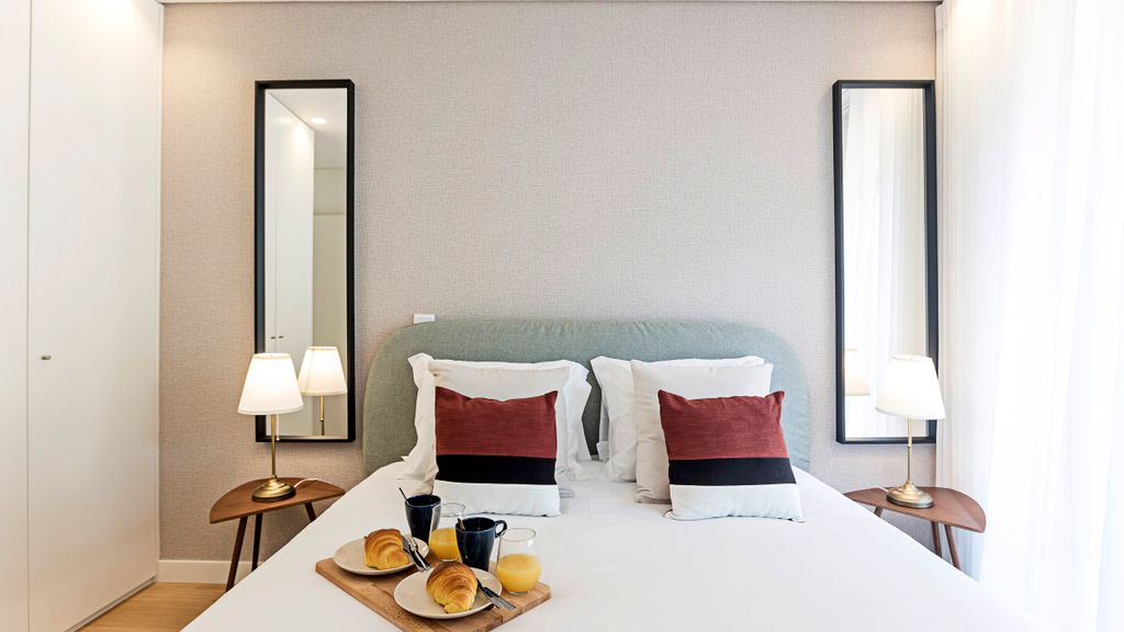 Paraíso -1B w/ AC & Patio by LovelyStay