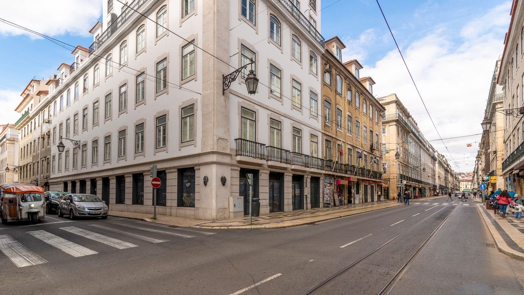 Modern 1BDR in Downtown Lisbon by LovelyStay