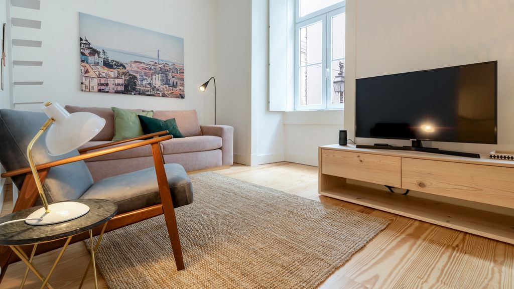 Modern 1BDR in Downtown Lisbon by LovelyStay