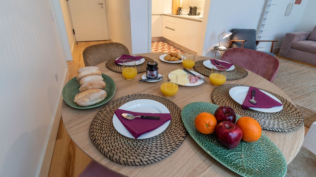 Modern 1BDR in Downtown Lisbon by LovelyStay