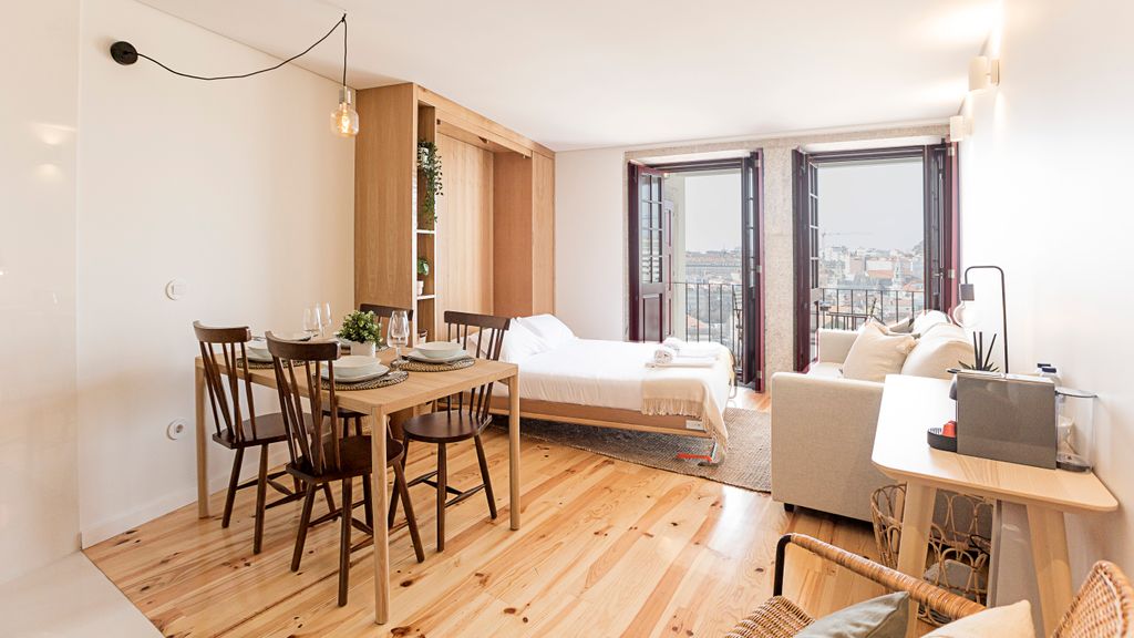 Downtown Studio w/ Gorgeous Views by LovelyStay