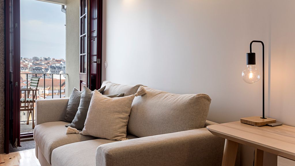 Downtown Studio w/ Gorgeous Views by LovelyStay