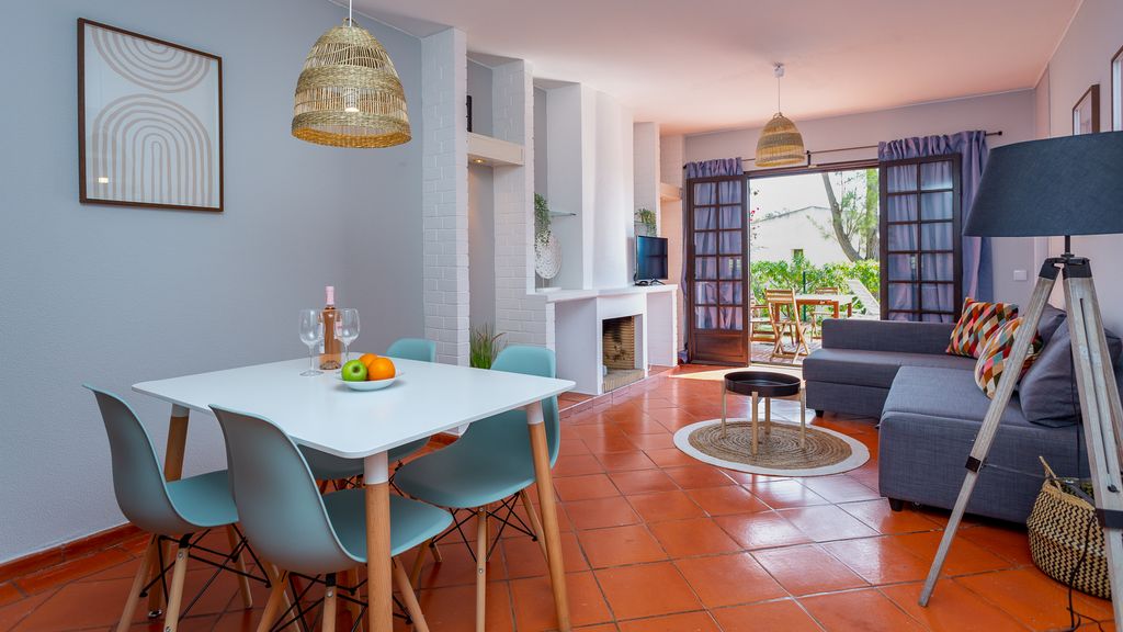 Gorgeous 2BDR W/Patio & Pool by LovelyStay