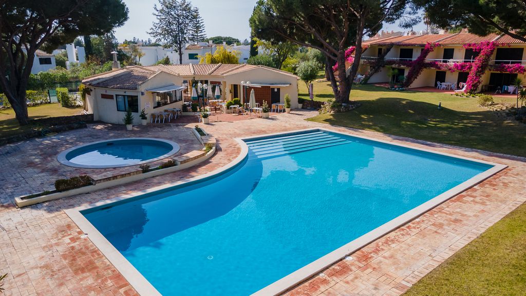 Gorgeous 2BDR W/Patio & Pool by LovelyStay