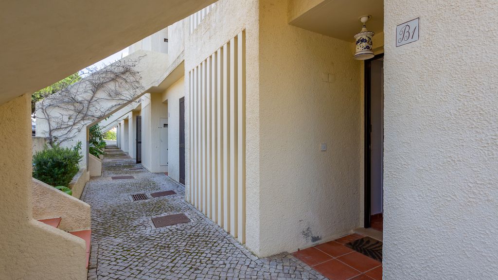Gorgeous 2BDR W/Patio & Pool by LovelyStay