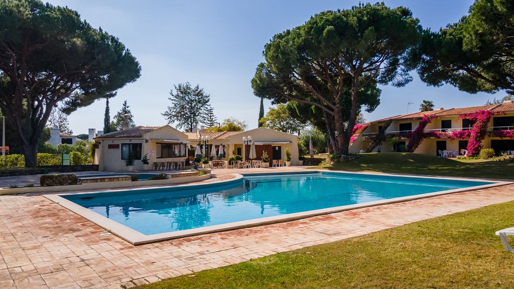 Gorgeous 2BDR W/Patio & Pool by LovelyStay