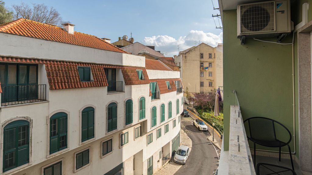 Glamorous Lisbon 2BDR Apartment by LovelyStay