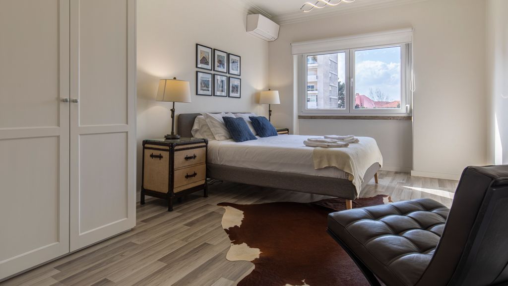 Glamorous Lisbon 2BDR Apartment by LovelyStay