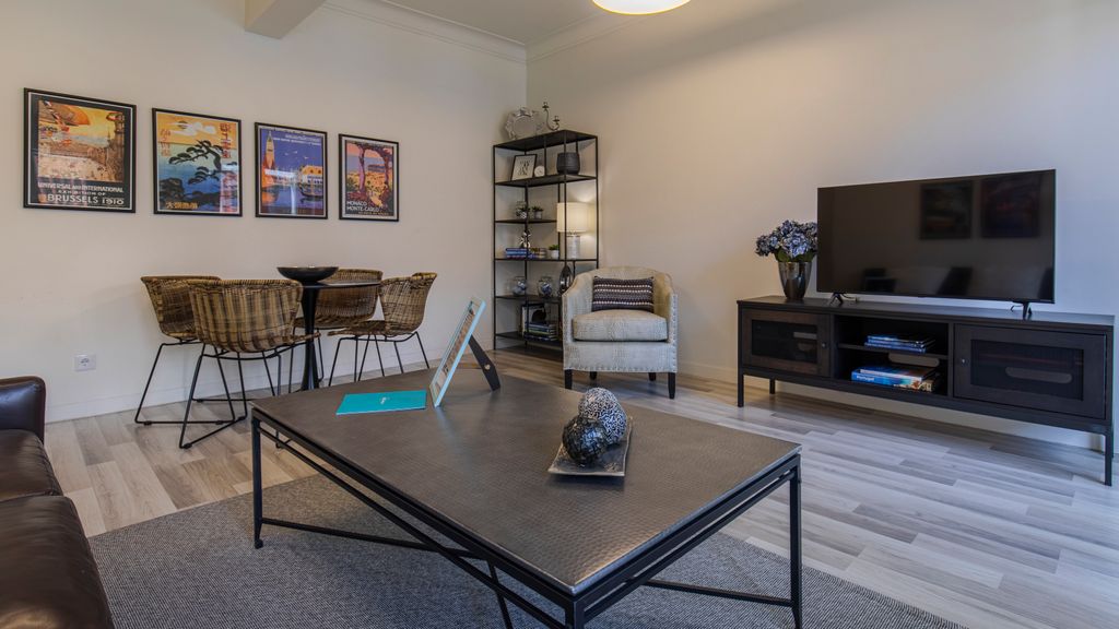 Glamorous Lisbon 2BDR Apartment by LovelyStay