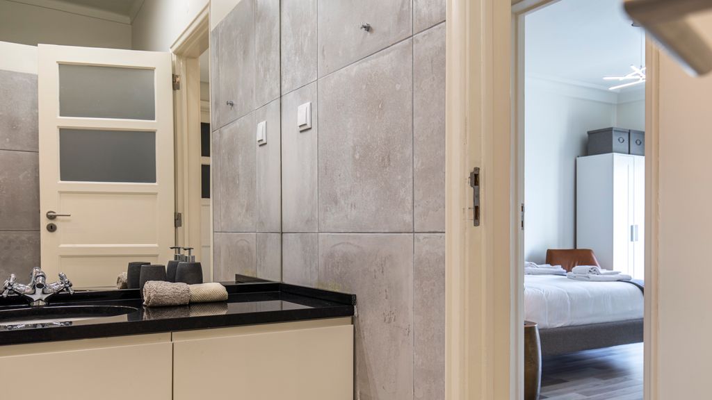 Glamorous Lisbon 2BDR Apartment by LovelyStay