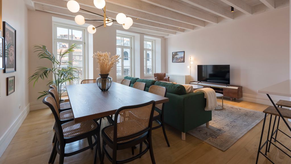 Mouzinho Luxury 3BR Flat l 5 min Walk to Ribeira
