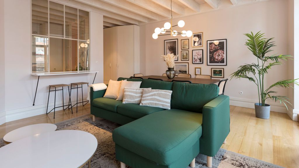 Mouzinho Luxury 3BR Flat l 5 min Walk to Ribeira
