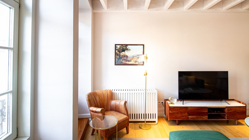Mouzinho Luxury 3BR Flat l 5 min Walk to Ribeira