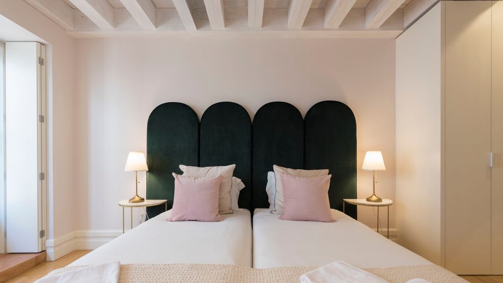 Mouzinho Luxury 3BR Flat l 5 min Walk to Ribeira