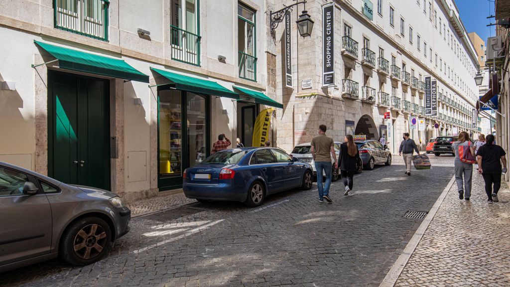 Green Gate to Lisbon by Lovelystay