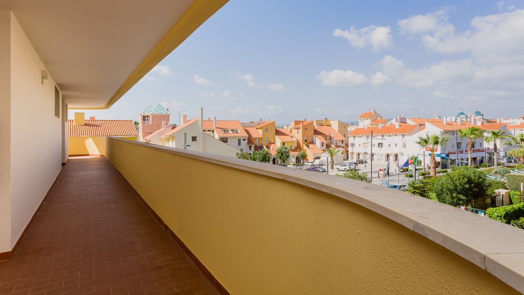 2BDR W/ Pool - 5min from beach by LovelyStay