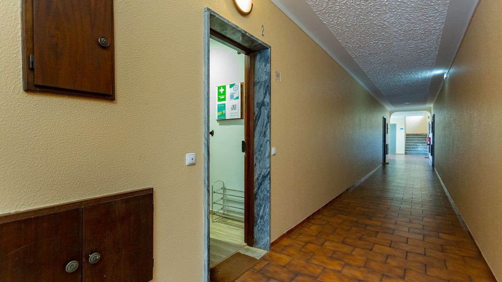 Comfort 1BDR Apartment W/Pool by LovelyStay