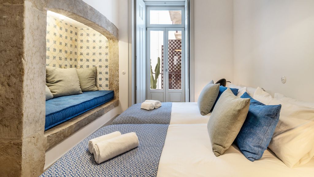 Beautiful Flat near Pç. do Comércio by LovelyStay