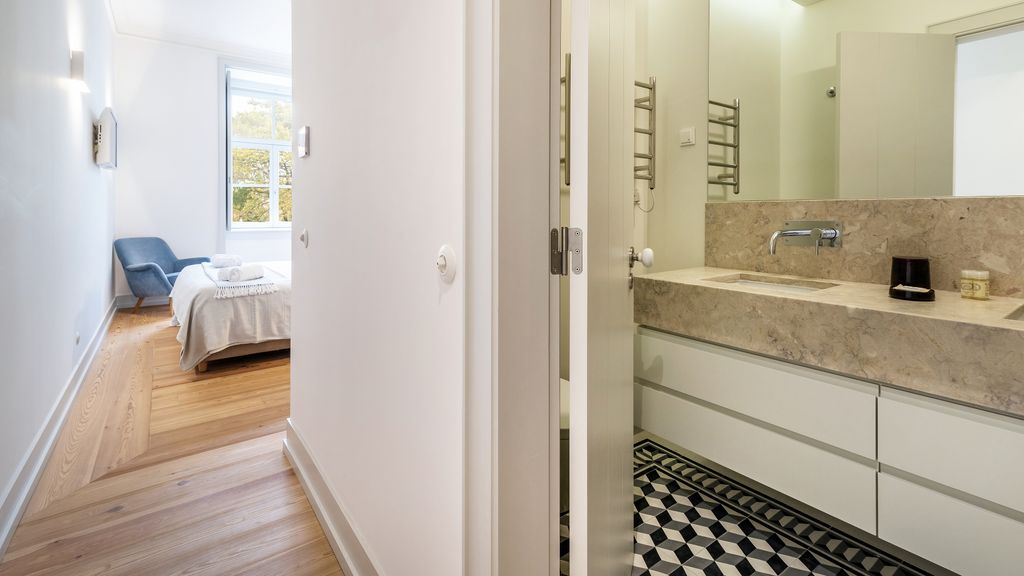 Beautiful Flat near Pç. do Comércio by LovelyStay