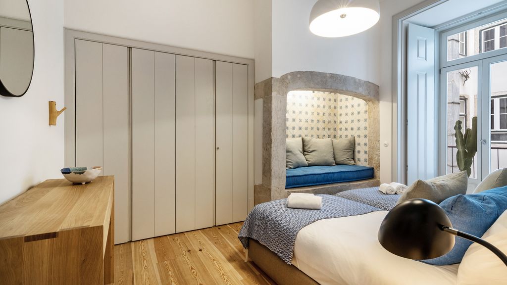 Beautiful Flat near Pç. do Comércio by LovelyStay