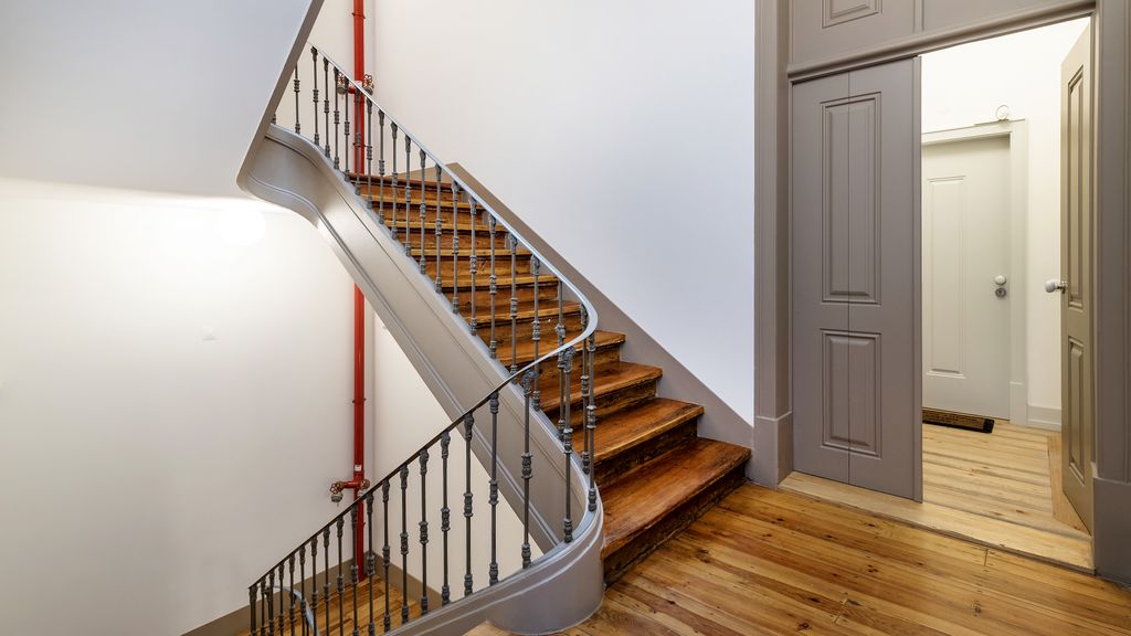 Beautiful Flat near Pç. do Comércio by LovelyStay
