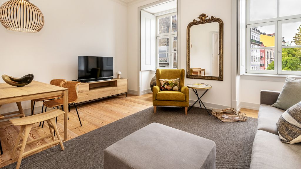 Beautiful Flat near Pç. do Comércio by LovelyStay