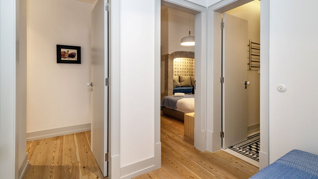 Beautiful Flat near Pç. do Comércio by LovelyStay