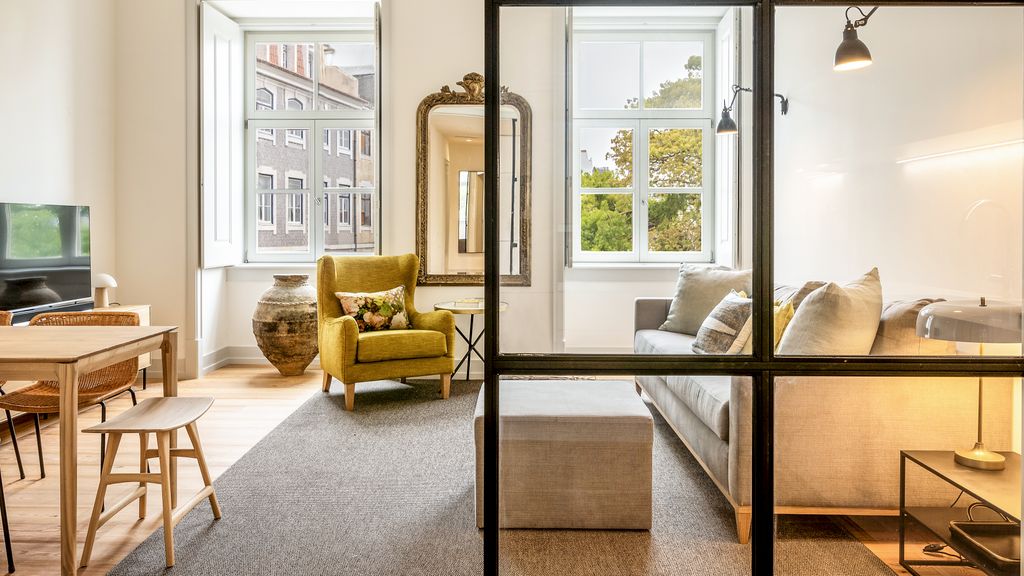 Beautiful Flat near Pç. do Comércio by LovelyStay