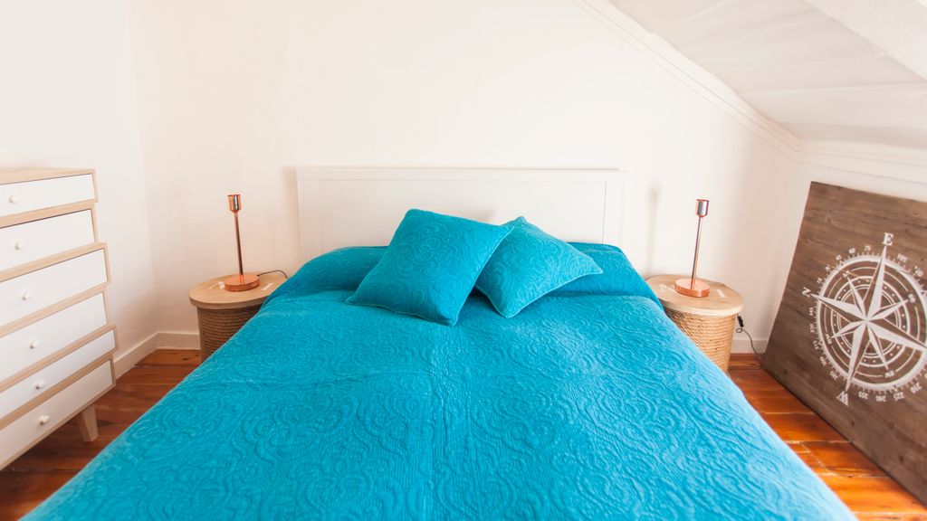 Bairro Alto Living 2BDR Duplex by LovelyStay