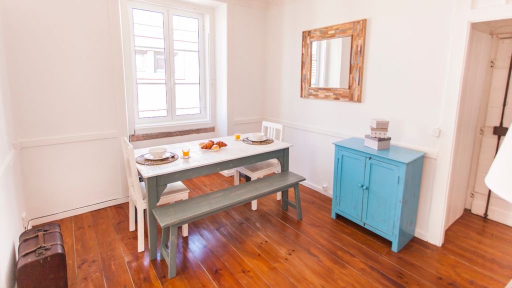 Bairro Alto Living 2BDR Duplex by LovelyStay