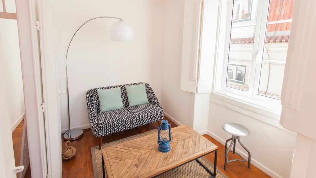 Bairro Alto Living 2BDR Duplex by LovelyStay