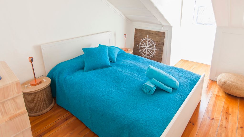 Bairro Alto Living 2BDR Duplex by LovelyStay