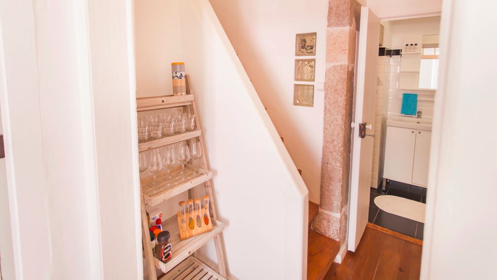 Bairro Alto Living 2BDR Duplex by LovelyStay