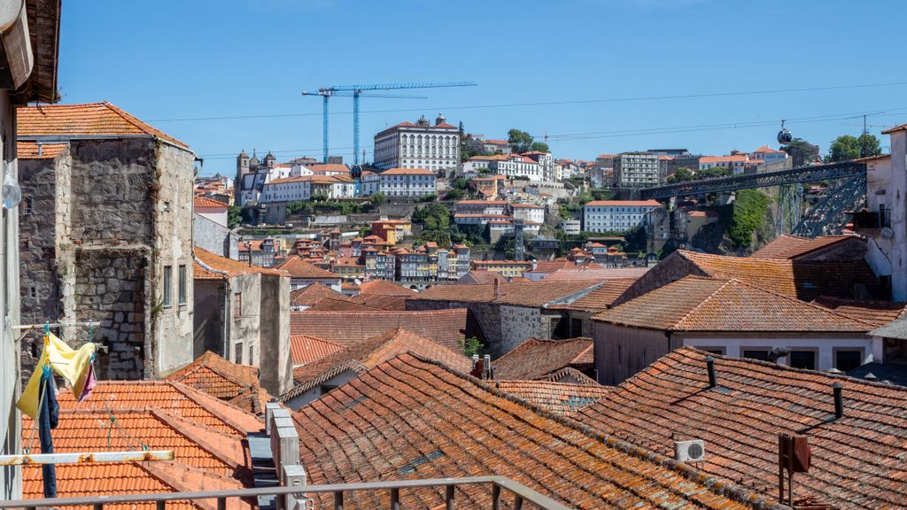 Oporto Home Wine Cellars - Studio with a balcony3T