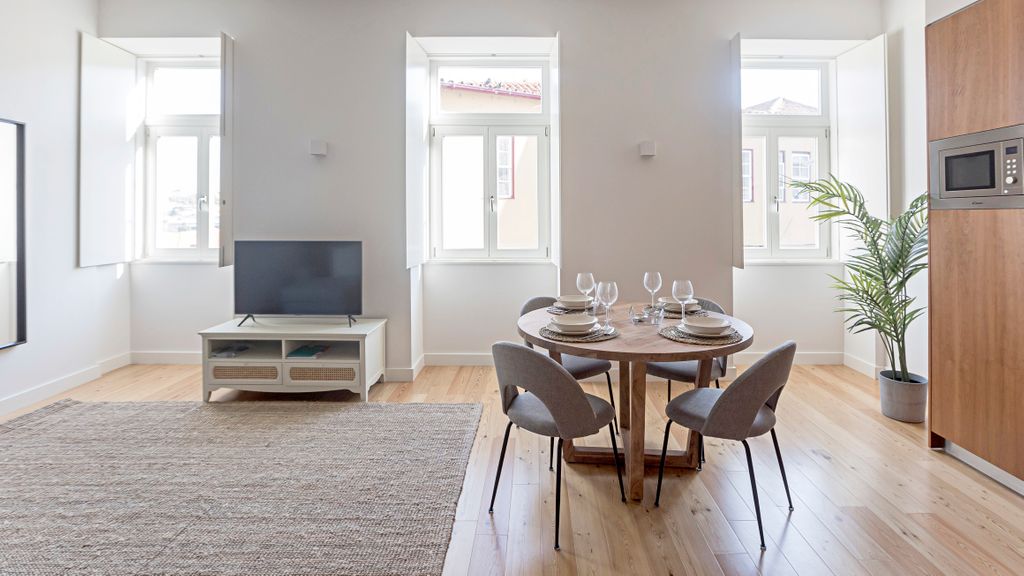 Modern Flat in Miragaia by LovelyStay