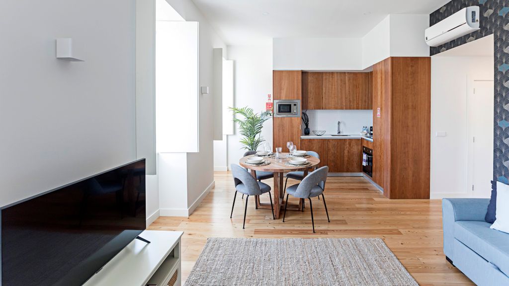 Modern Flat in Miragaia by LovelyStay